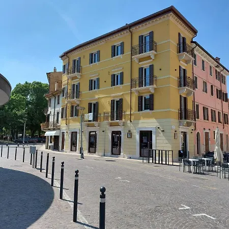Homethirtyfour Apartman