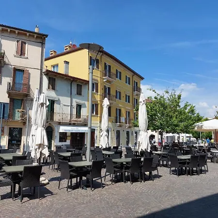 Homethirtyfour * Verona